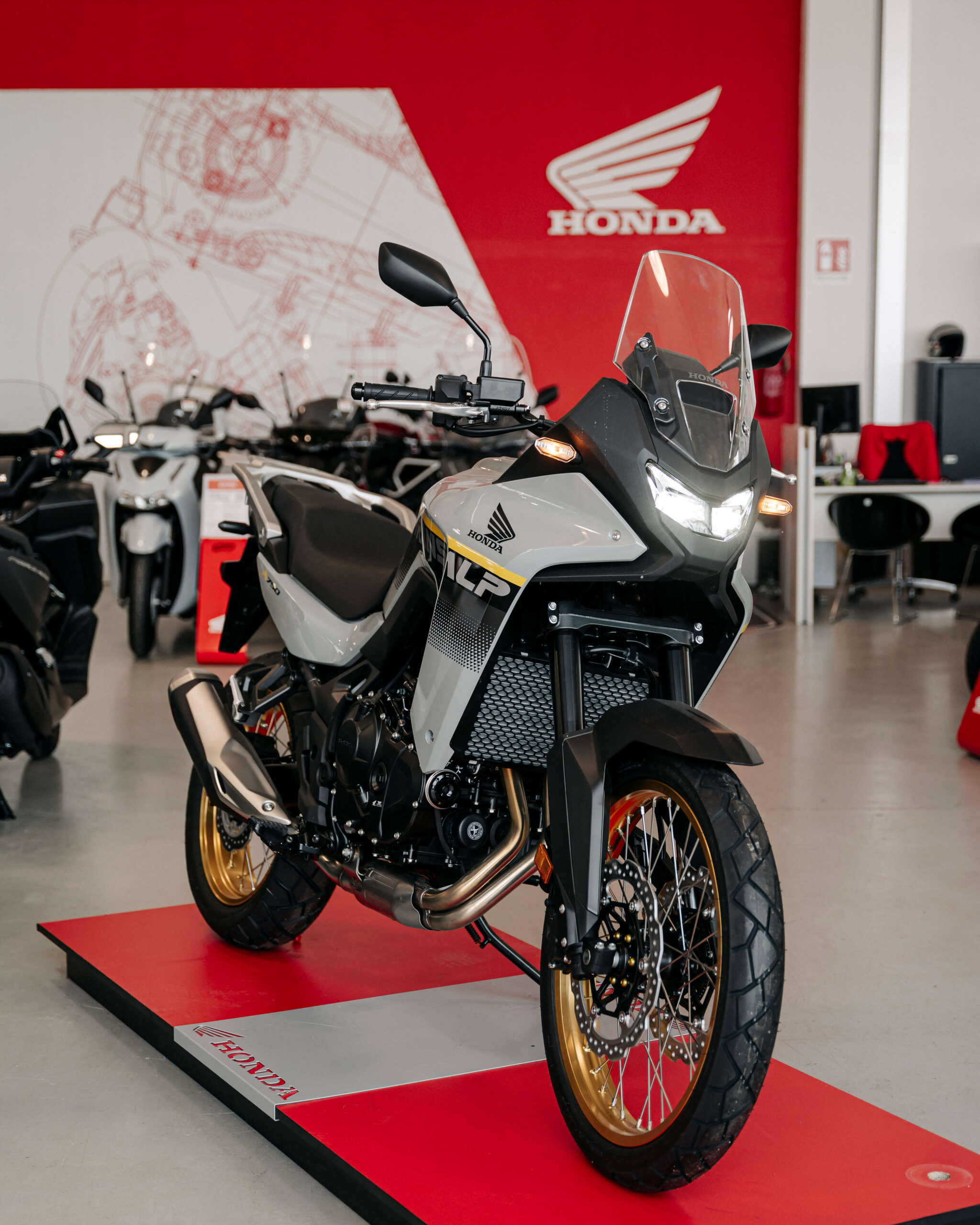 Eliscar Honda Transalp